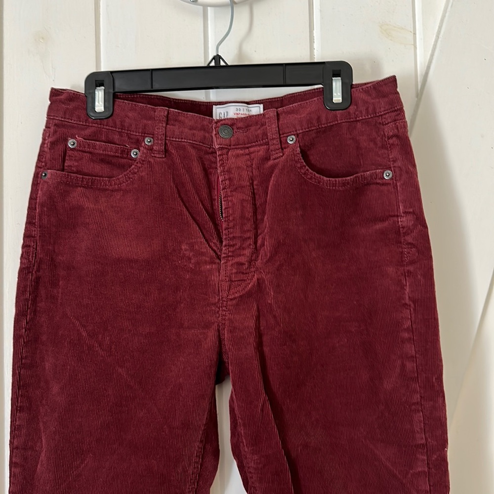 Gap Corduroy pants. Burgundy. 10S